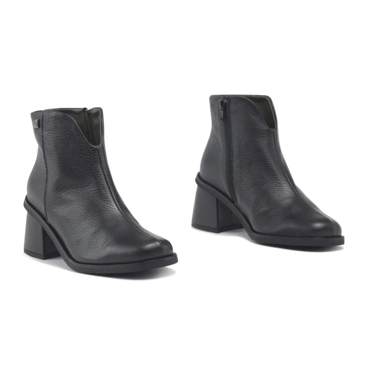 Bottines basses en cuir talon bottier - Noir