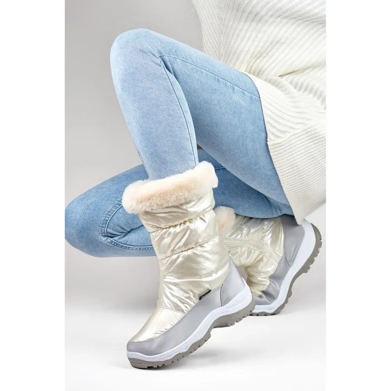 Bottines de neige hautes femme blanches avec fourrure