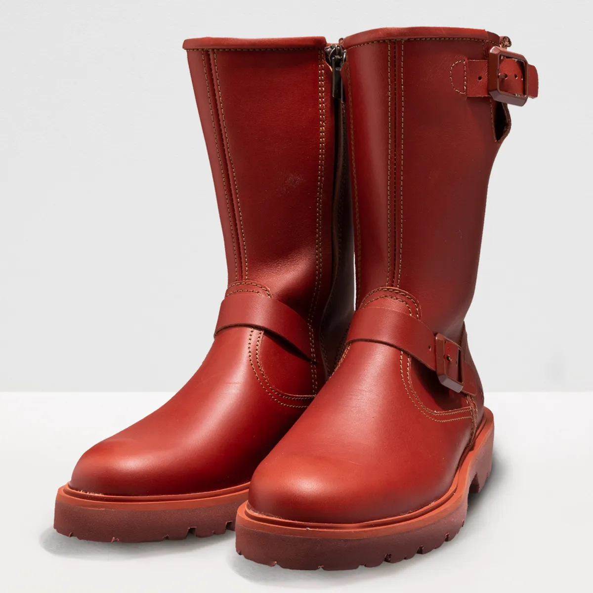 Bottines plates en cuir gras - Rouge